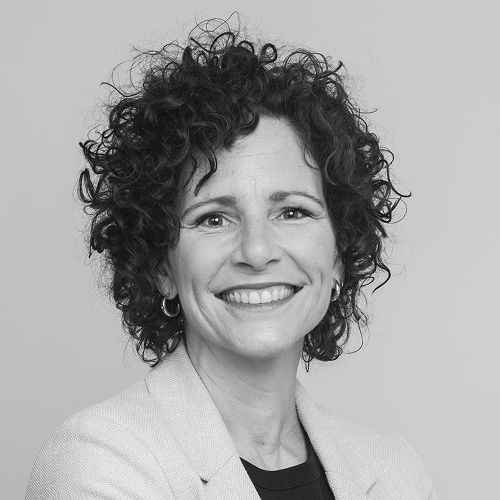 Beatriz Menéndez-Valdés Beatriz Menéndez-Valdés